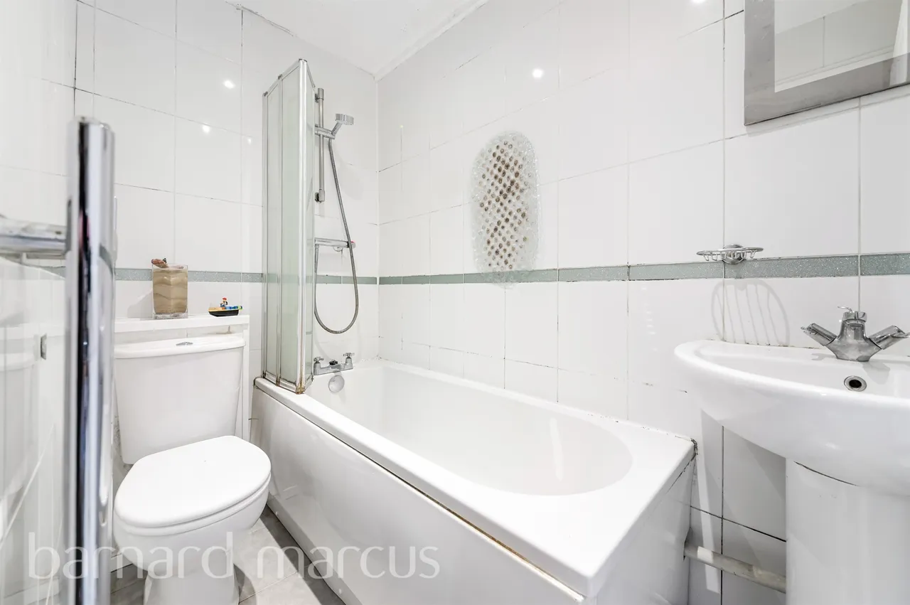 Theobald Road, Croydon, CR0, photo 8