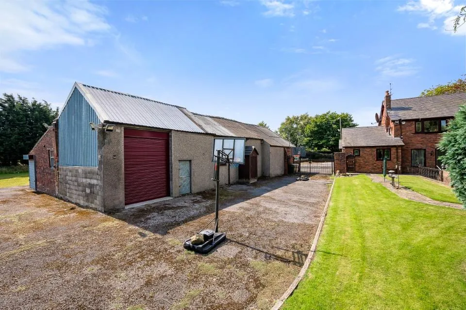 Chorley Road, Westhoughton, Bolton, BL5 3NH, photo 52