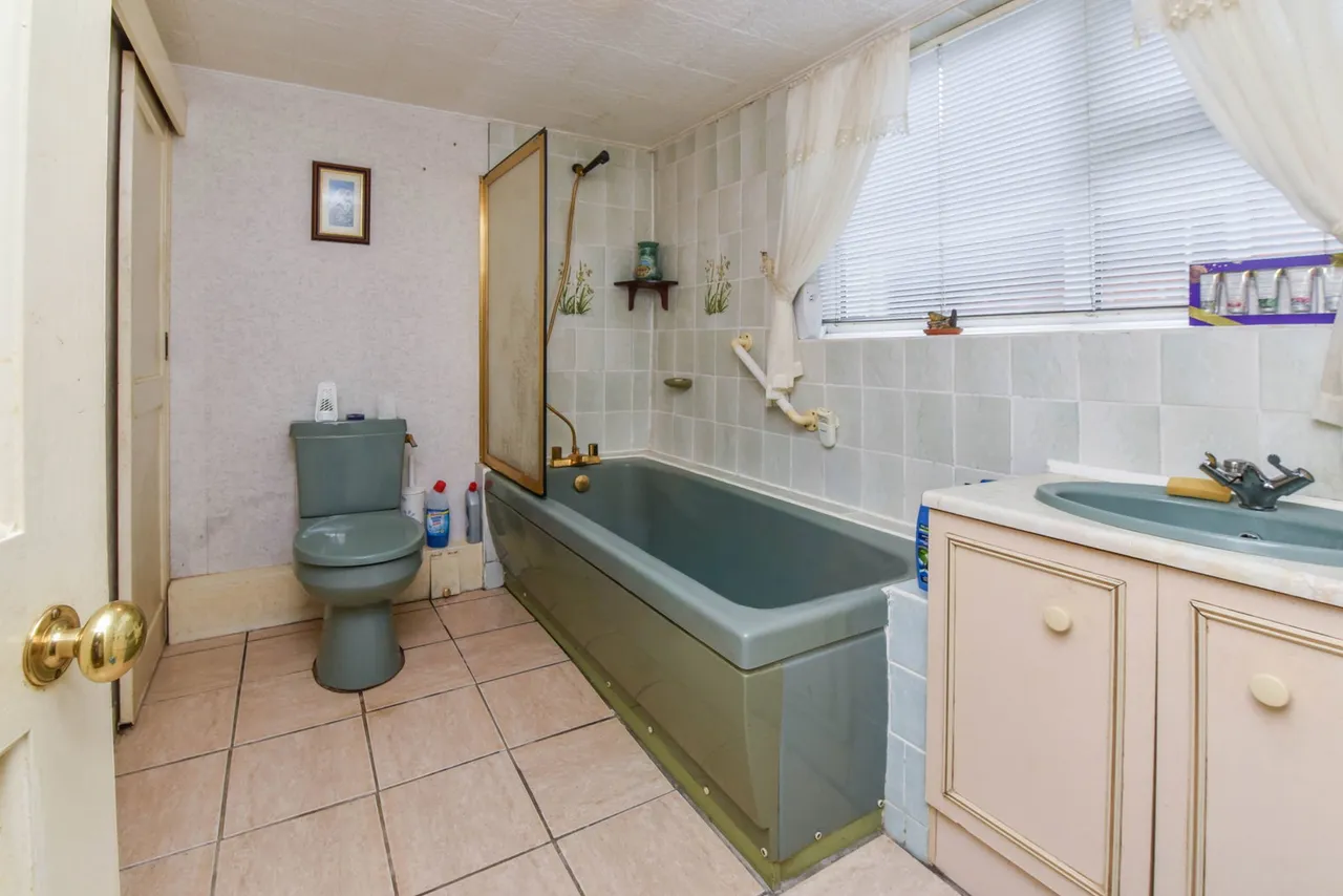 Great Hinton, Trowbridge, BA14, photo 12