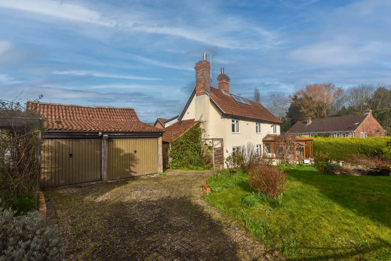 Great Hinton, Trowbridge, BA14, photo 4