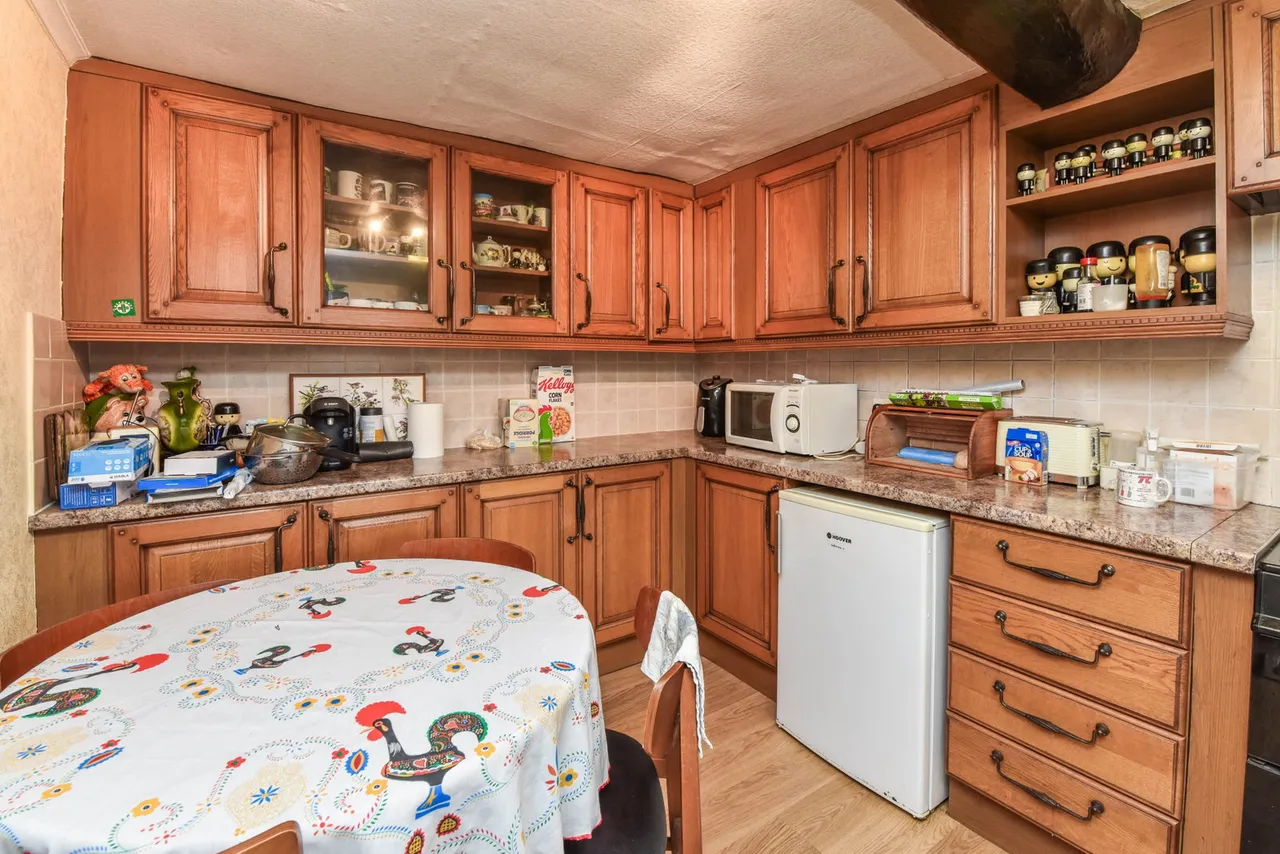 Great Hinton, Trowbridge, BA14, photo 8