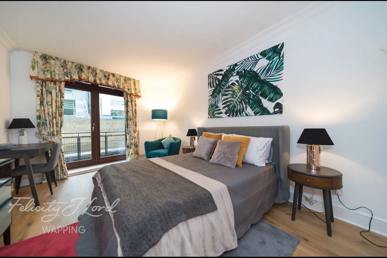 Thomas More Street, London, E1W, photo 12