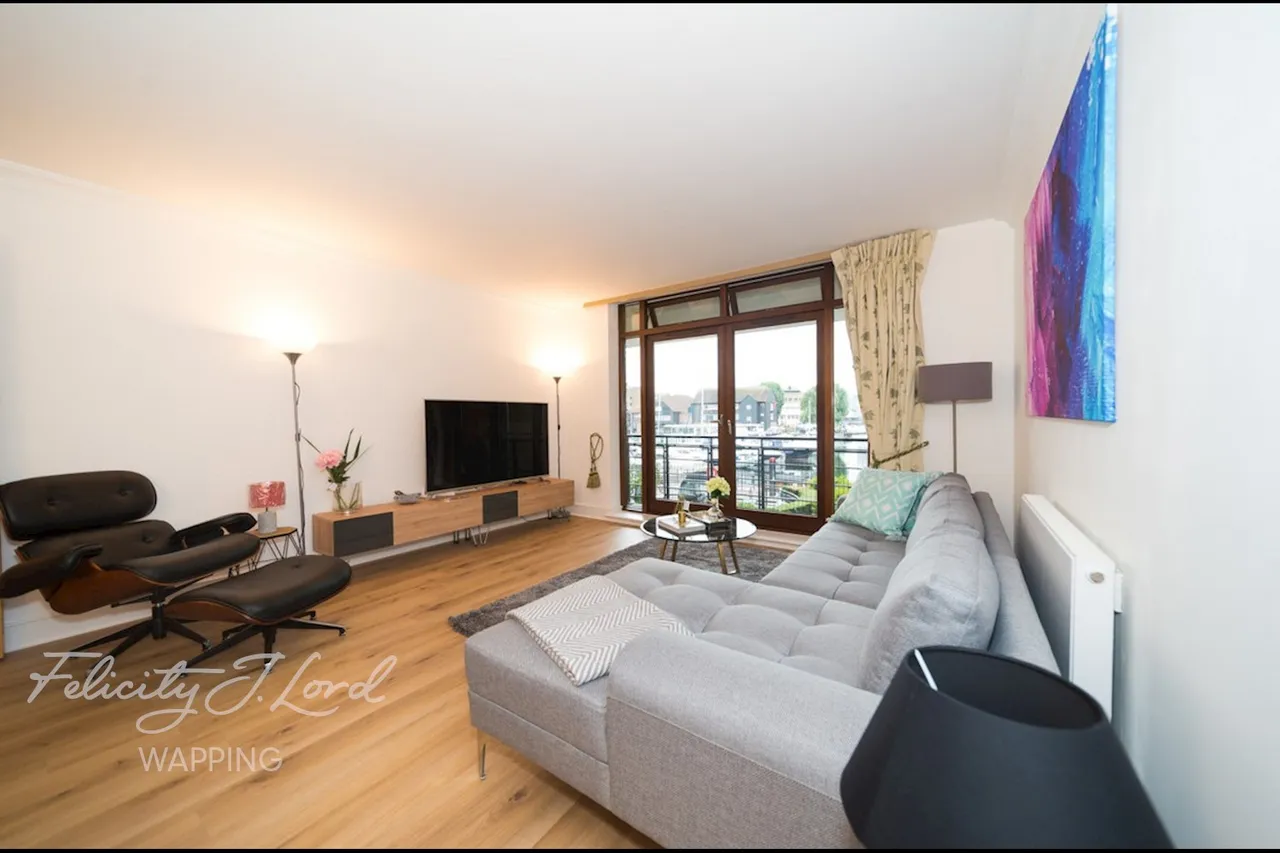 Thomas More Street, London, E1W, photo 10