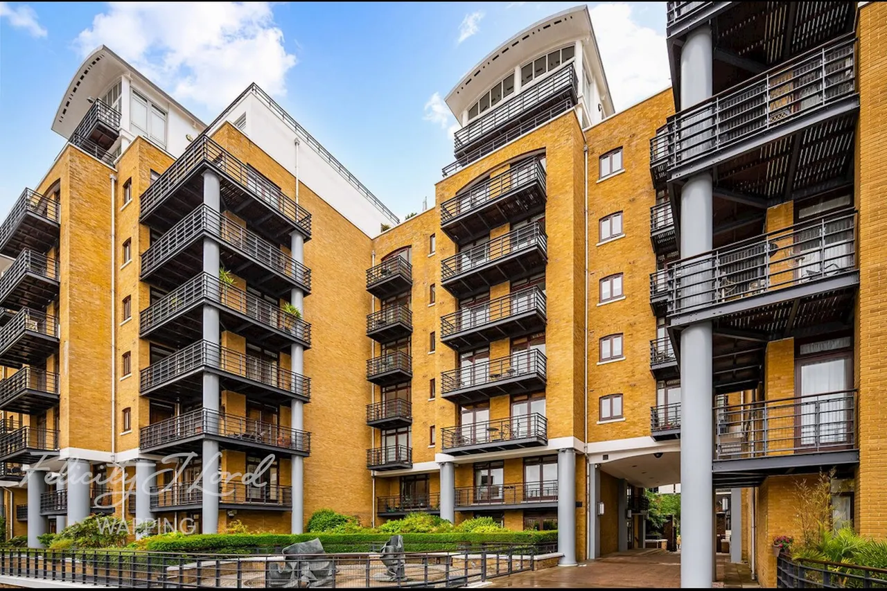Thomas More Street, London, E1W, photo 6