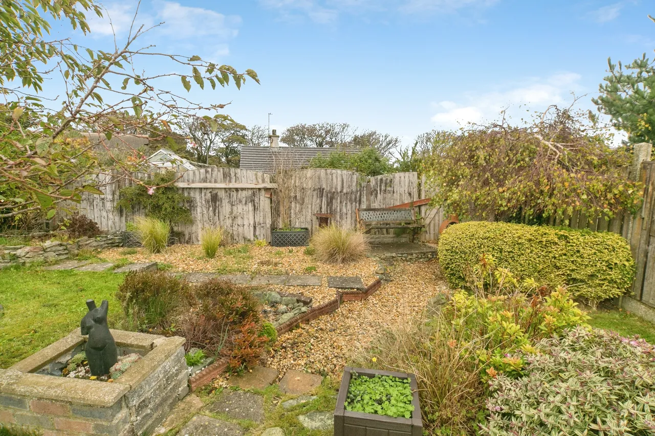 Garreglwyd Road, Holyhead, LL65, photo 21