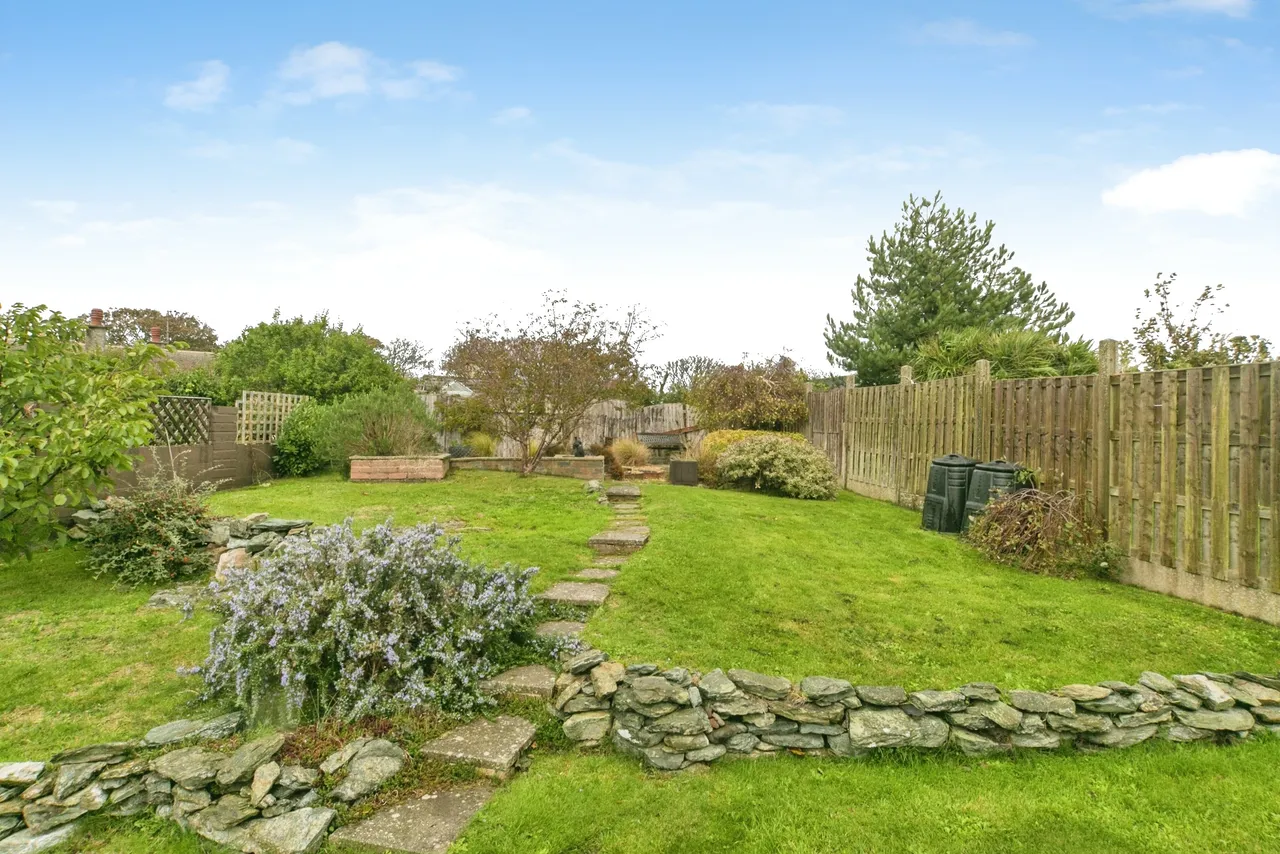 Garreglwyd Road, Holyhead, LL65, photo 4