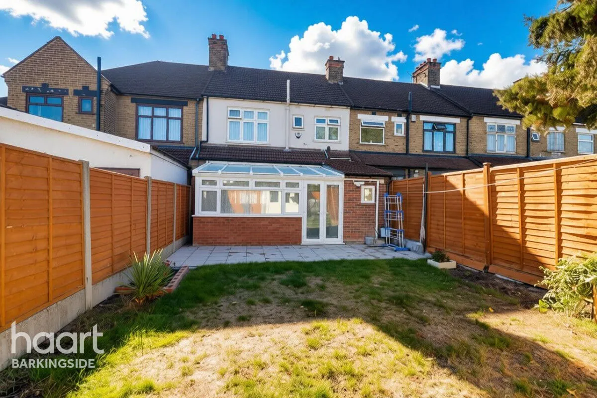 Eastern Avenue, Gants Hill, IG2, photo 23