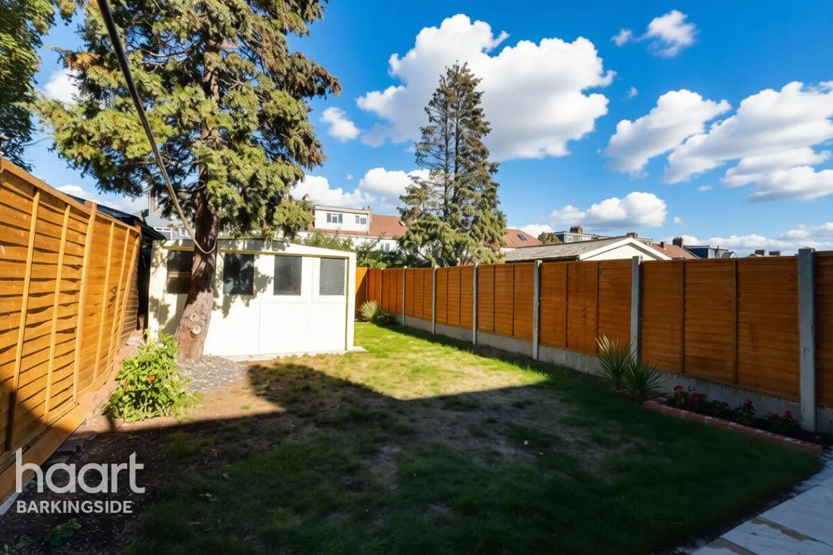 Eastern Avenue, Gants Hill, IG2, photo 21