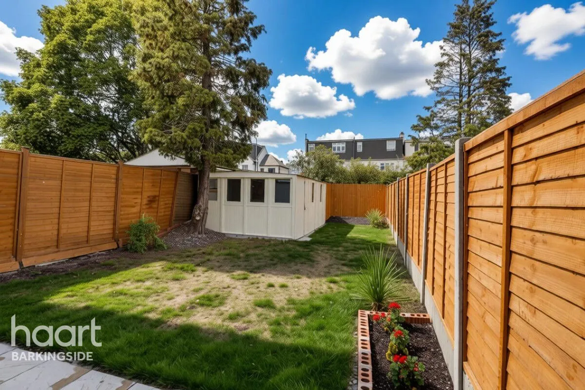 Eastern Avenue, Gants Hill, IG2, photo 20
