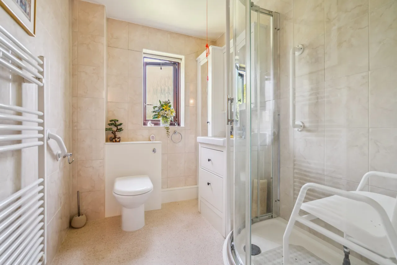 Meadowcroft High Street, Bushey, Bushey, WD23 3BX, photo 7