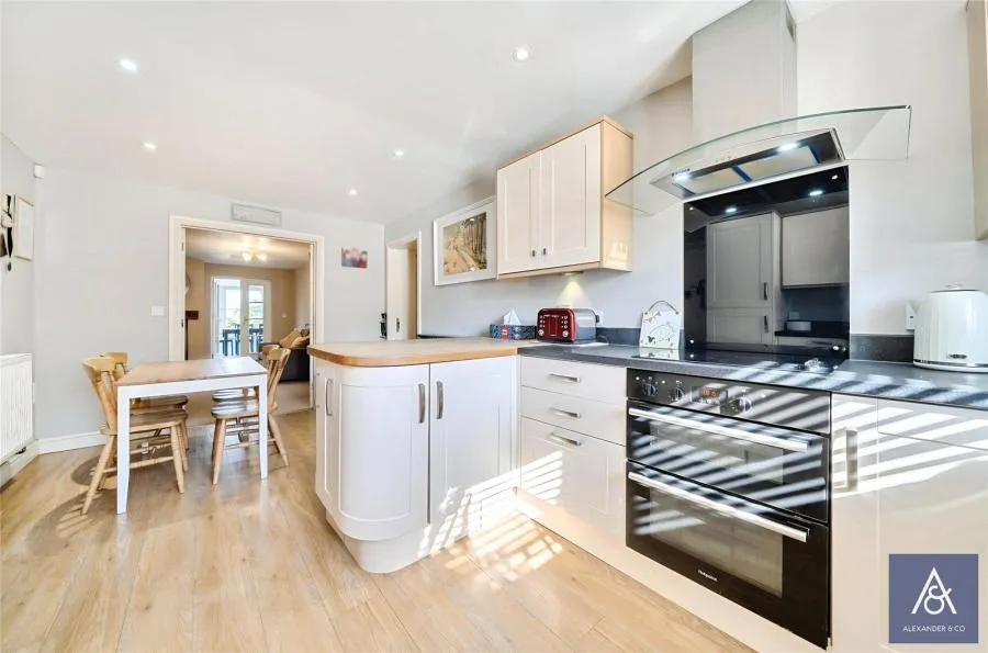 Windrush, Greatworth, OX17, photo 9