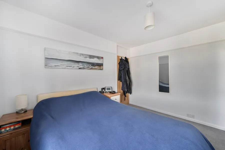 Manor Lane, Sunbury-on-Thames, TW16, photo 16