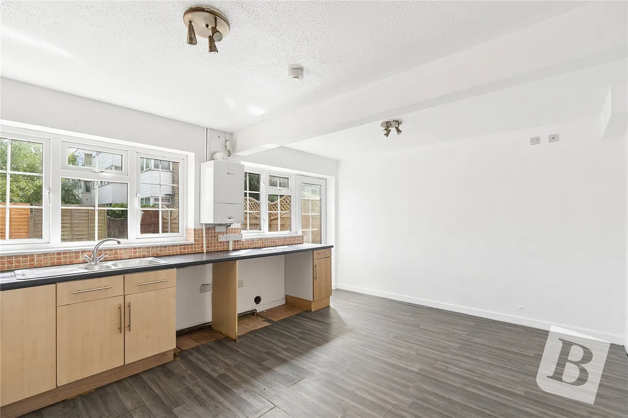 Crownmead Way, Romford, RM7, photo 2