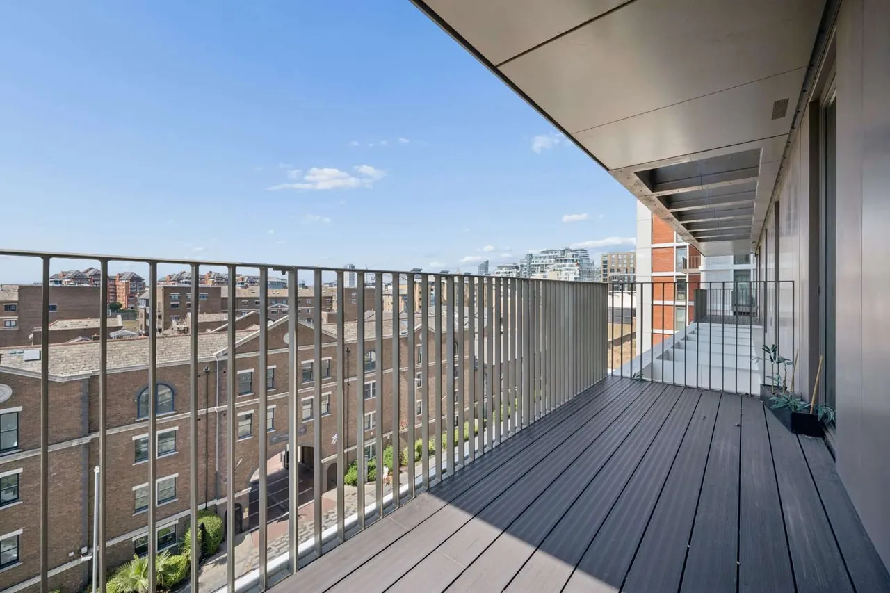 York Place, London, SW11 3JD, photo 6