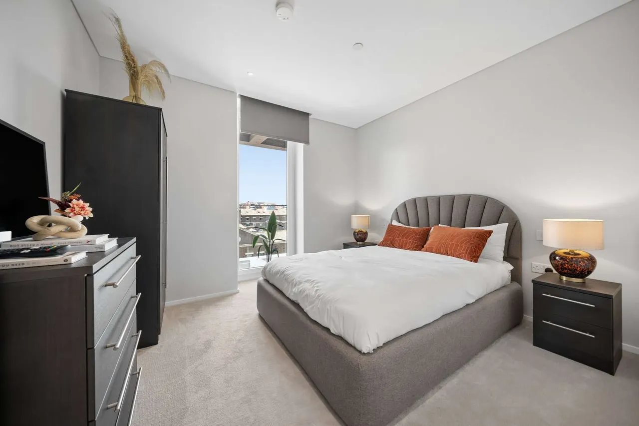 York Place, London, SW11 3JD, photo 4