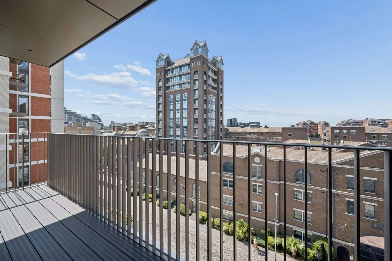 York Place, London, SW11 3JD, photo 8