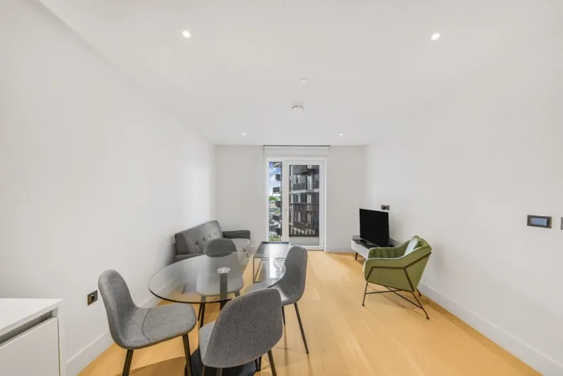 Cascade Way, White City, W12, photo 9