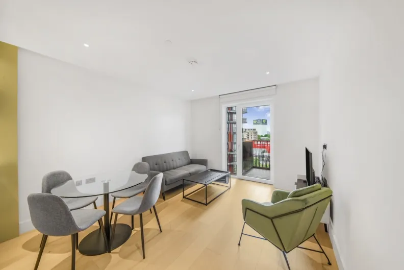 Cascade Way, White City, W12, photo 2