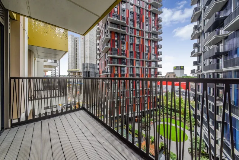 Cascade Way, White City, W12, photo 15