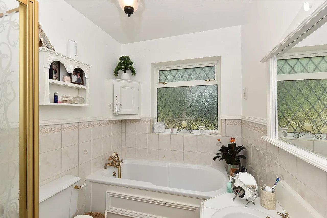 Windmill Lane, Kerridge, photo 16