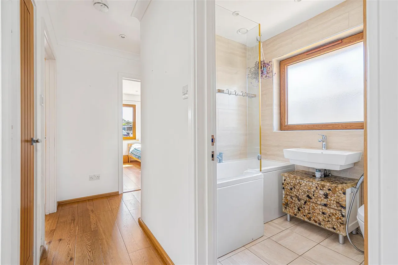 Fairhaven Way, Newmarket, CB8, photo 16