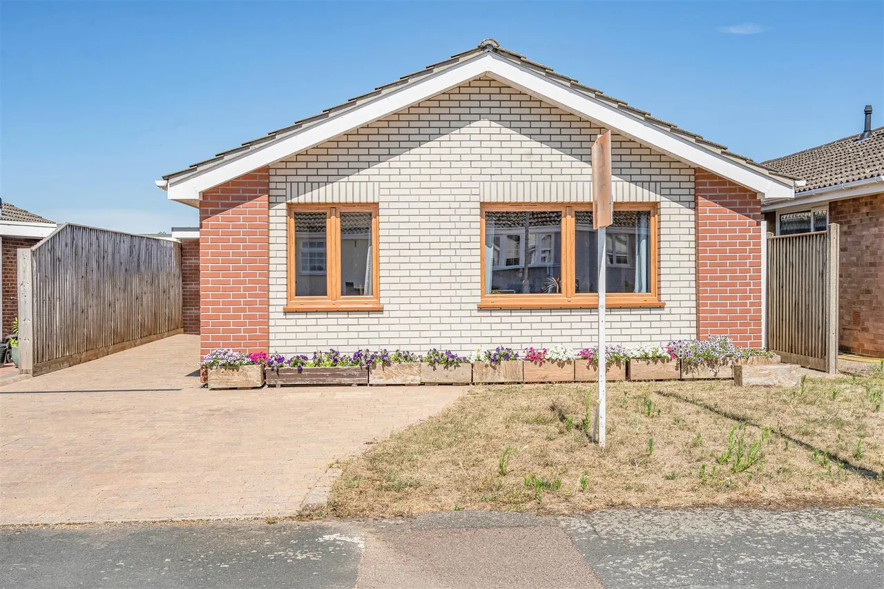 3 bed house for sale, Fairhaven Way, Newmarket, CB8