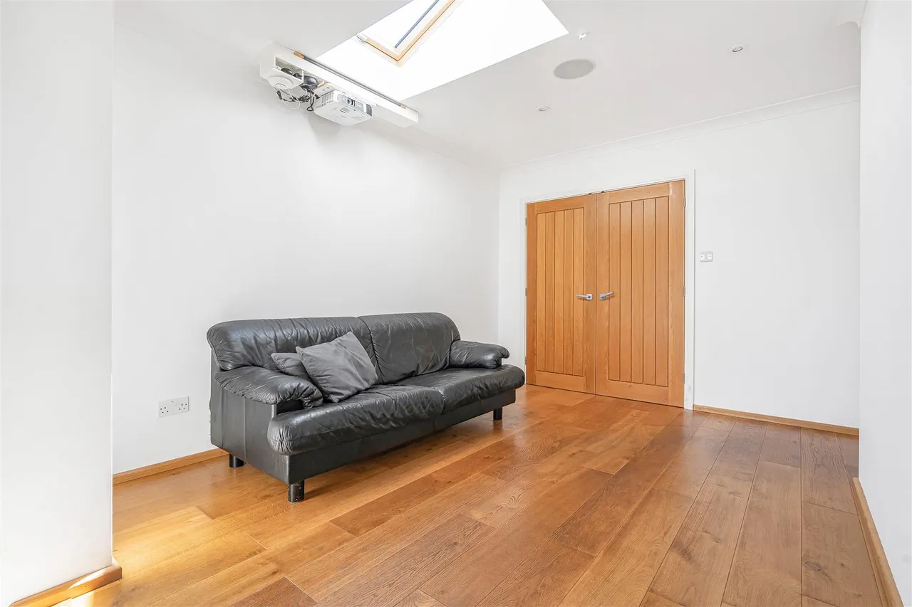 Fairhaven Way, Newmarket, CB8, photo 13