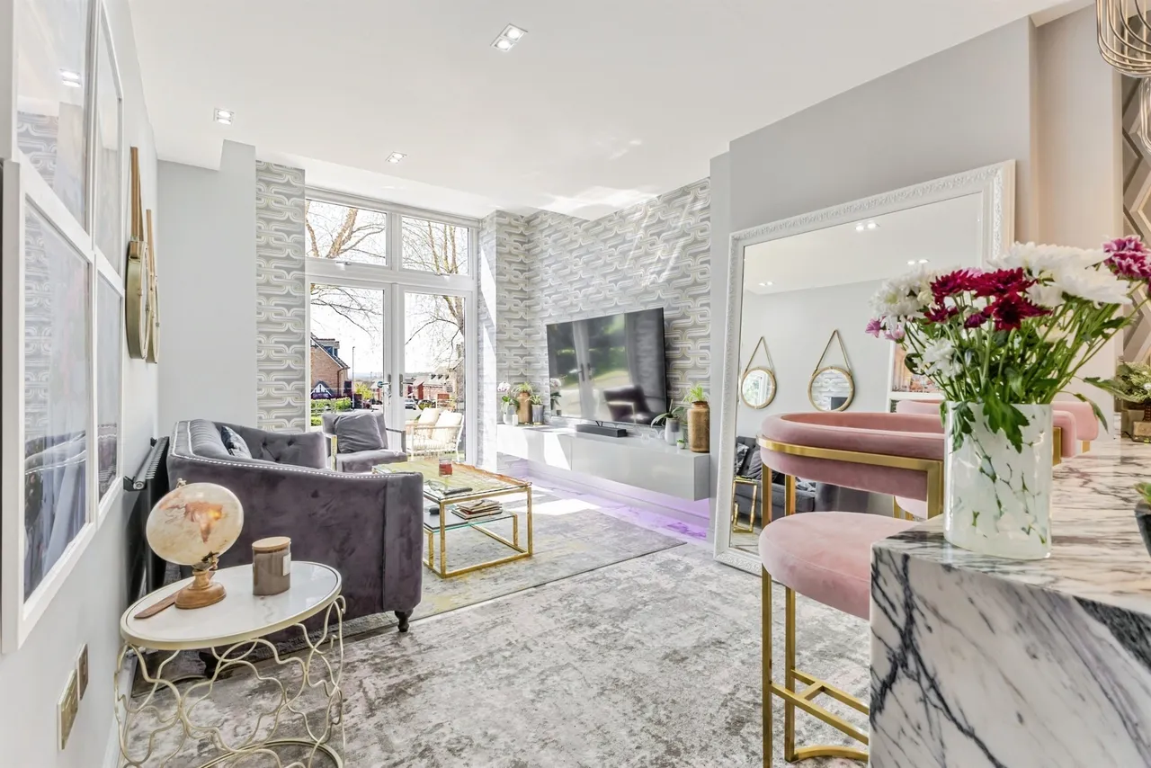 2 bed flat for sale — Berrywood Drive, Northampton