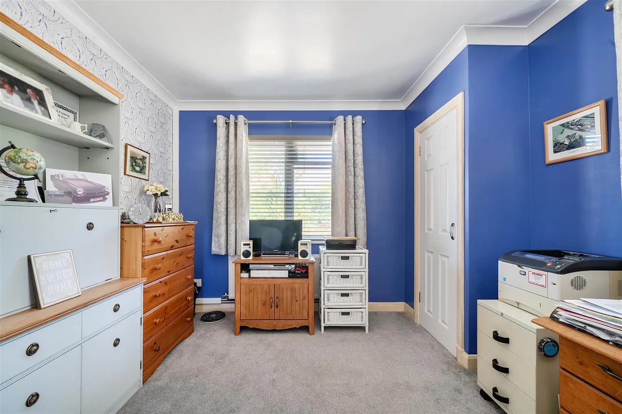 Studley Lane, Studley, SN11, photo 22