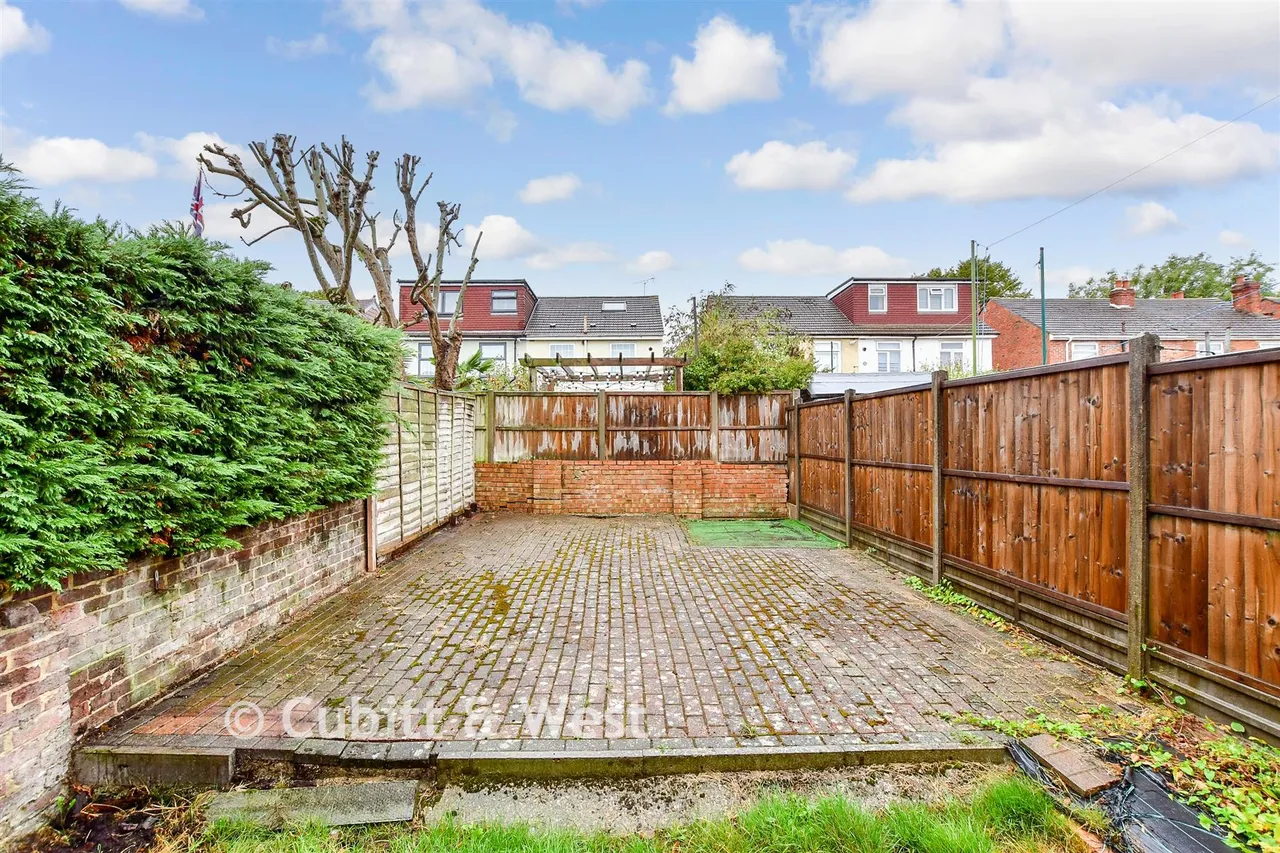 Dartmouth Road, Portsmouth, PO3, photo 4