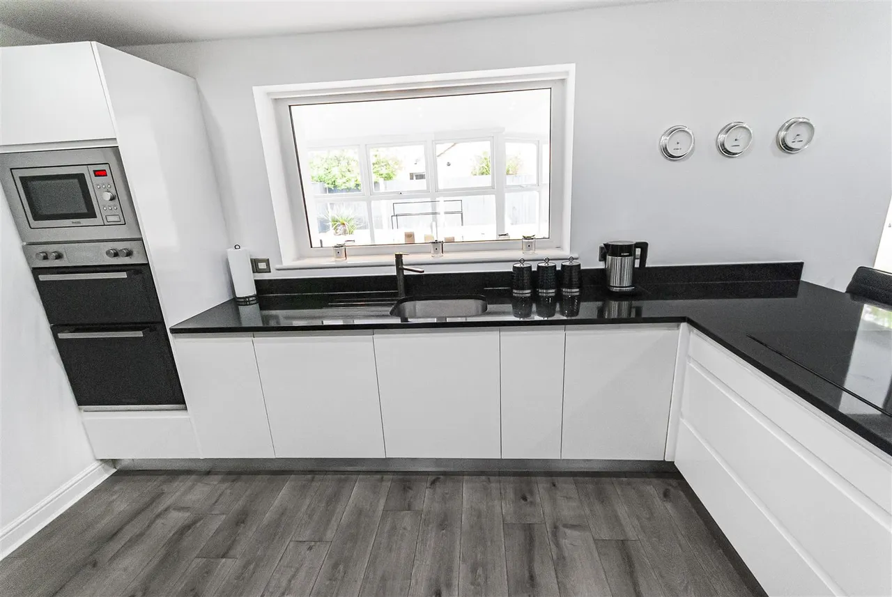 Reedley Drive, Ellenbrook, Worsley, Salford, M28 7XR, photo 11