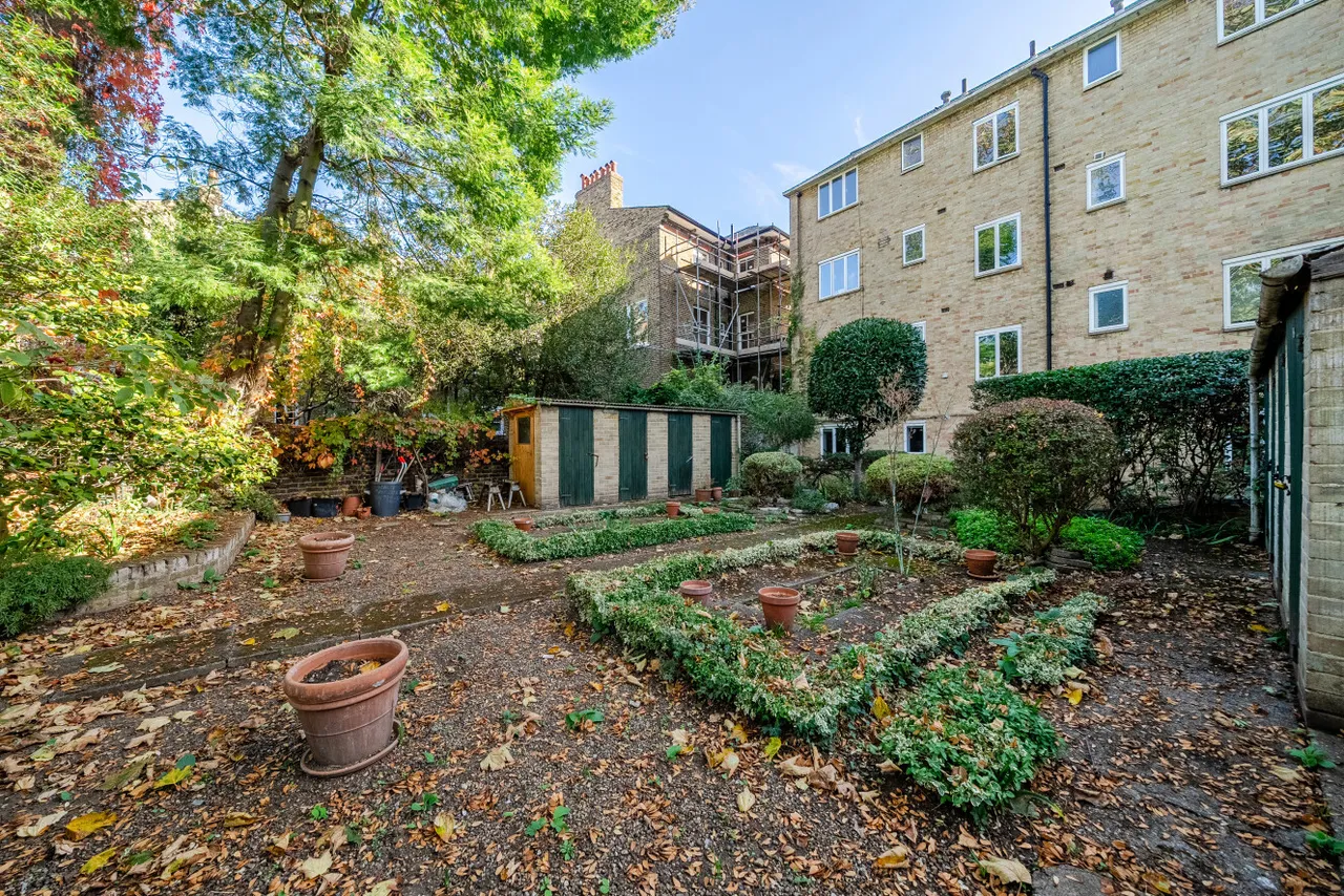 Grafton Square, Clapham, SW4, photo 2