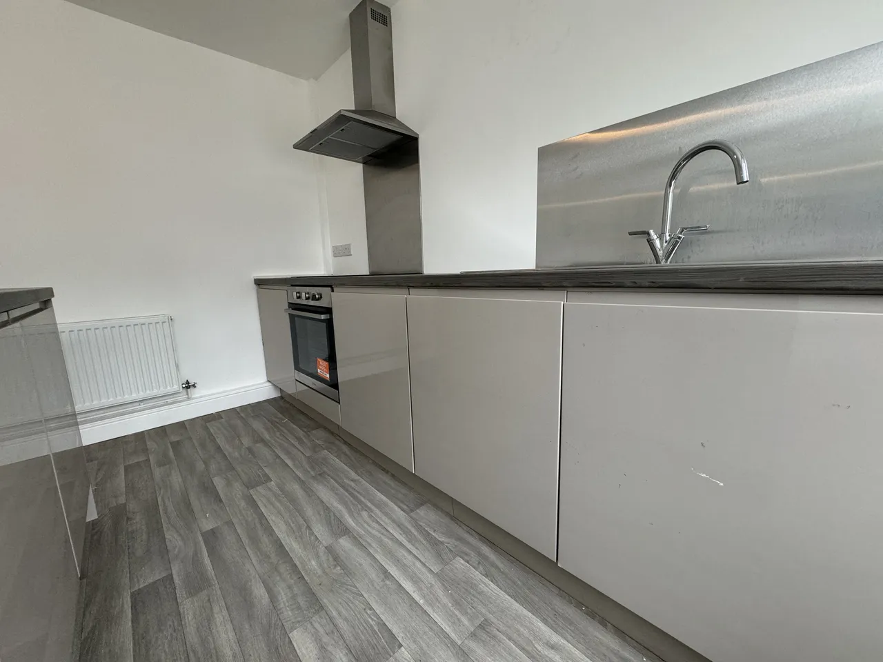 St Lawrence Road, North Wingfield S42, photo 7