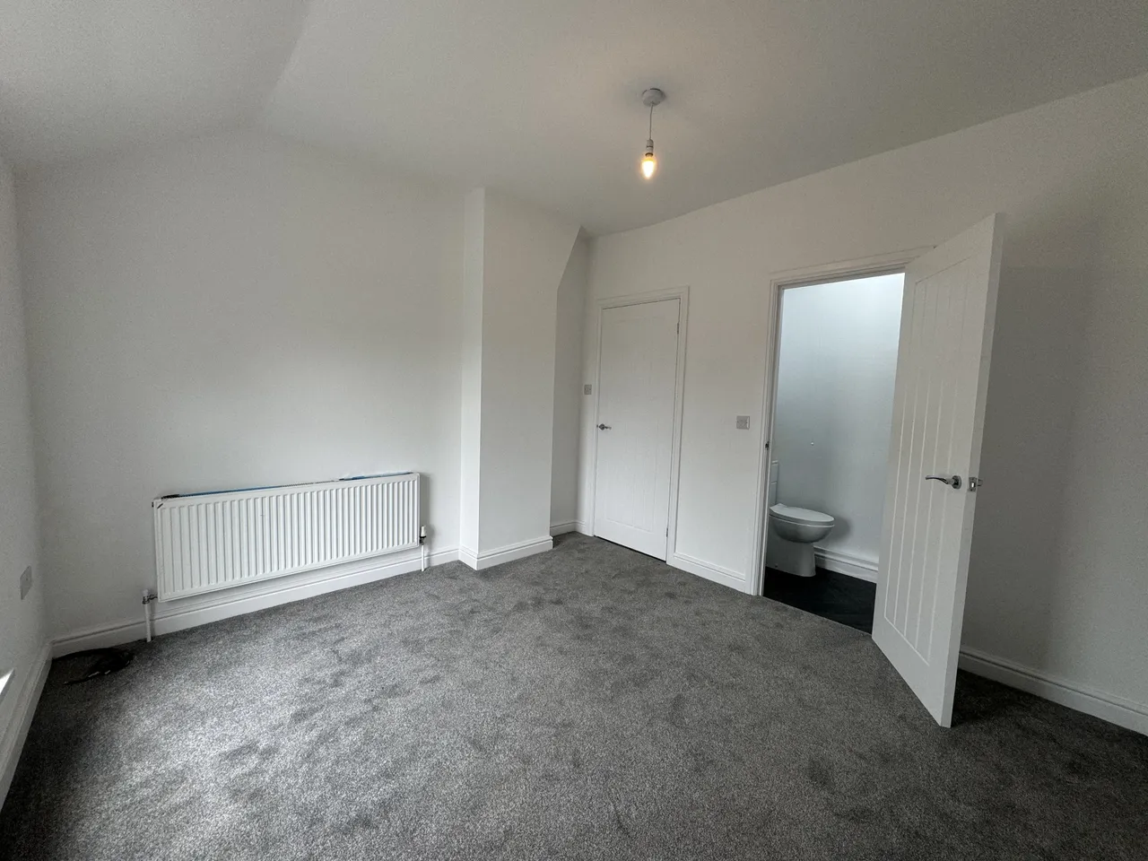 St Lawrence Road, North Wingfield S42, photo 12