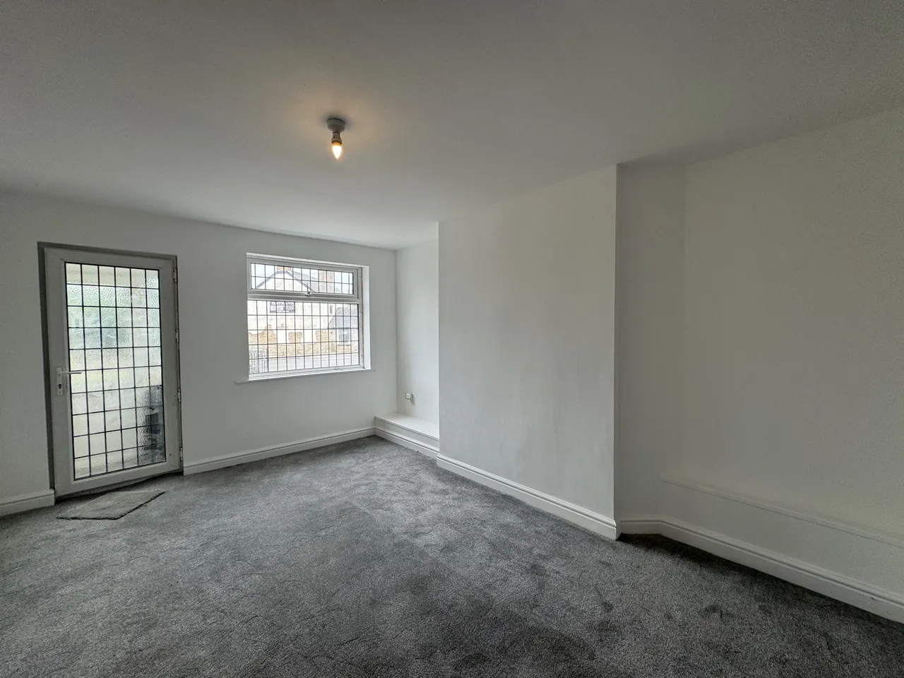 St Lawrence Road, North Wingfield S42, photo 3