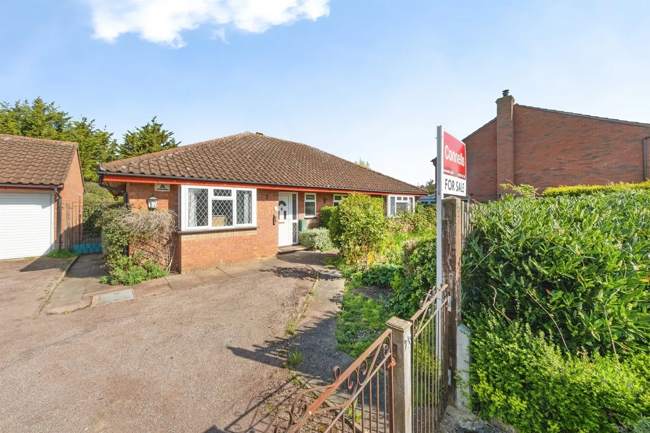 3 bed house for sale — Wedgwood Avenue, Blakelands, Milton Keynes