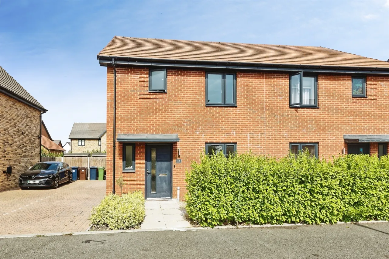 3 bed house for sale — Tonite Lane, Faversham