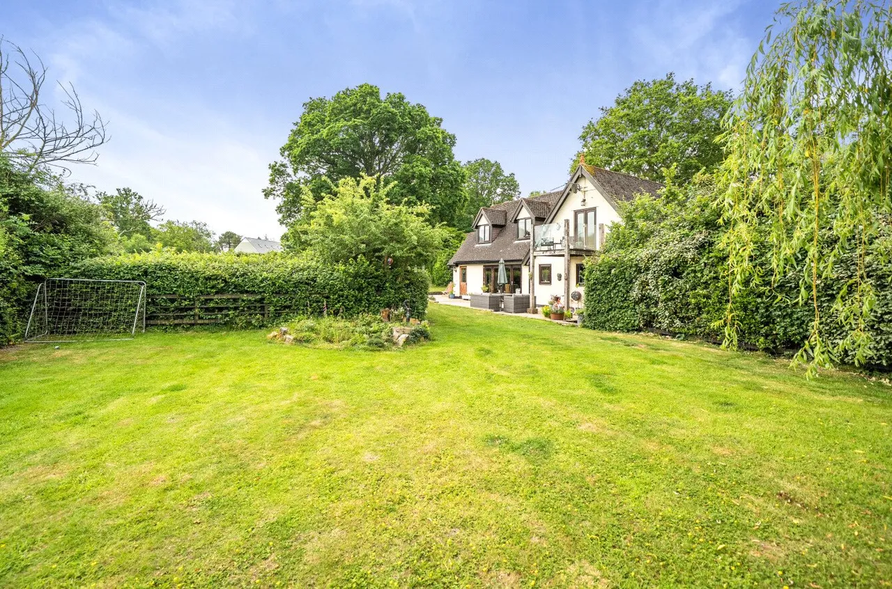 Maurys Lane, West Wellow, Romsey, Hampshire, SO51 6DB, photo 17
