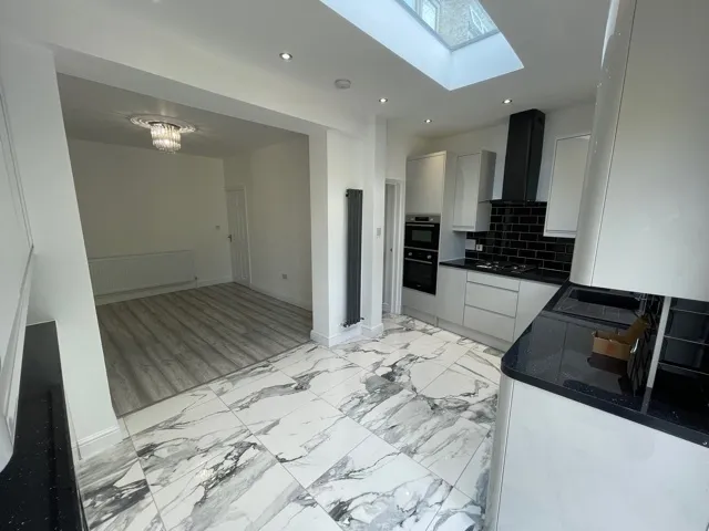 Rom Crescent, Romford, RM7, photo 6
