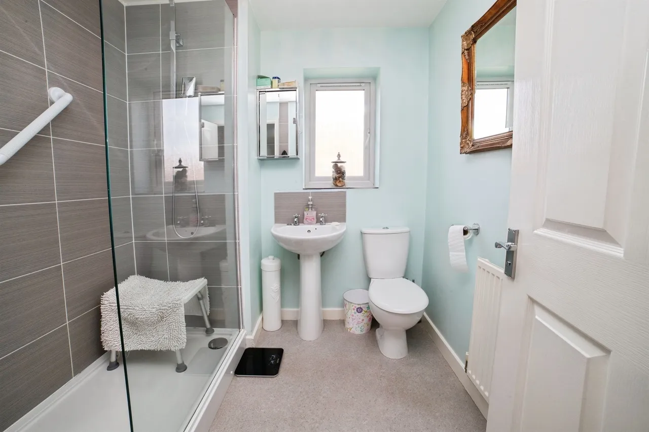 Church Drive, Shirebrook, NG20, photo 14
