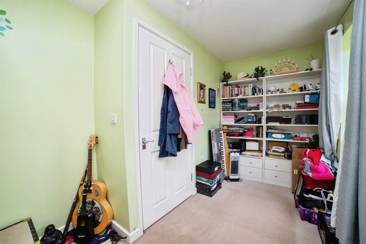 Church Drive, Shirebrook, NG20, photo 13