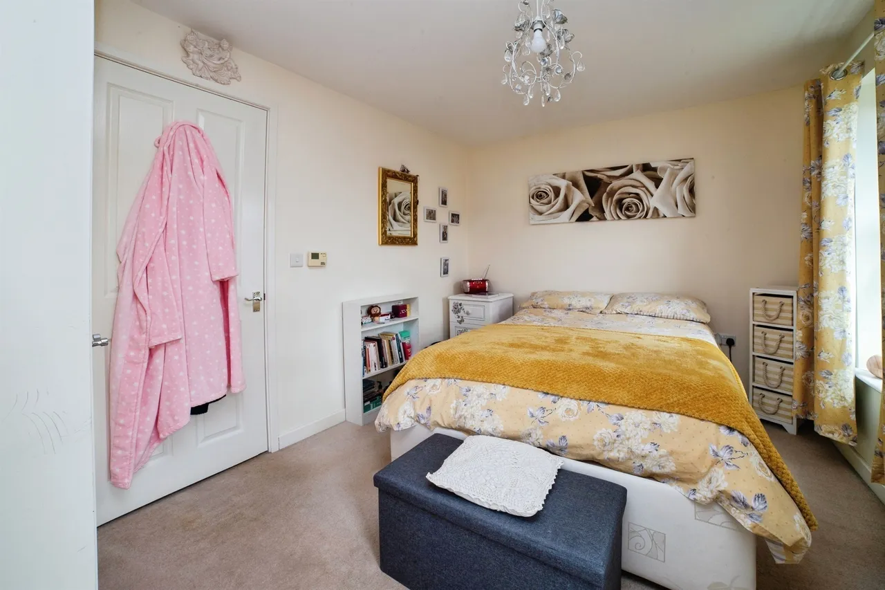 Church Drive, Shirebrook, NG20, photo 10