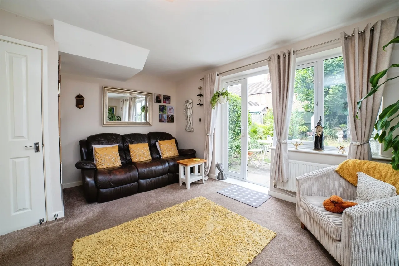 Church Drive, Shirebrook, NG20, photo 8