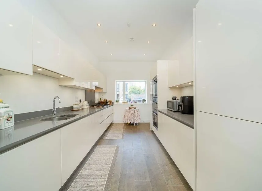 Delta Mews, Finchley, NW7, photo 5