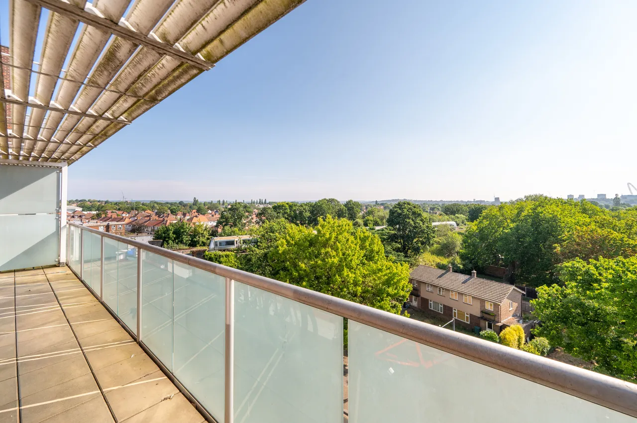 69 Williams Way, Wembley, photo 6