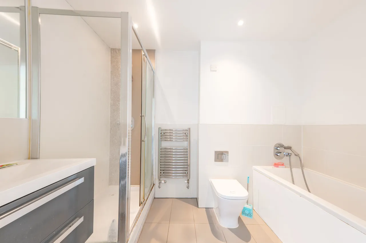 69 Williams Way, Wembley, photo 5