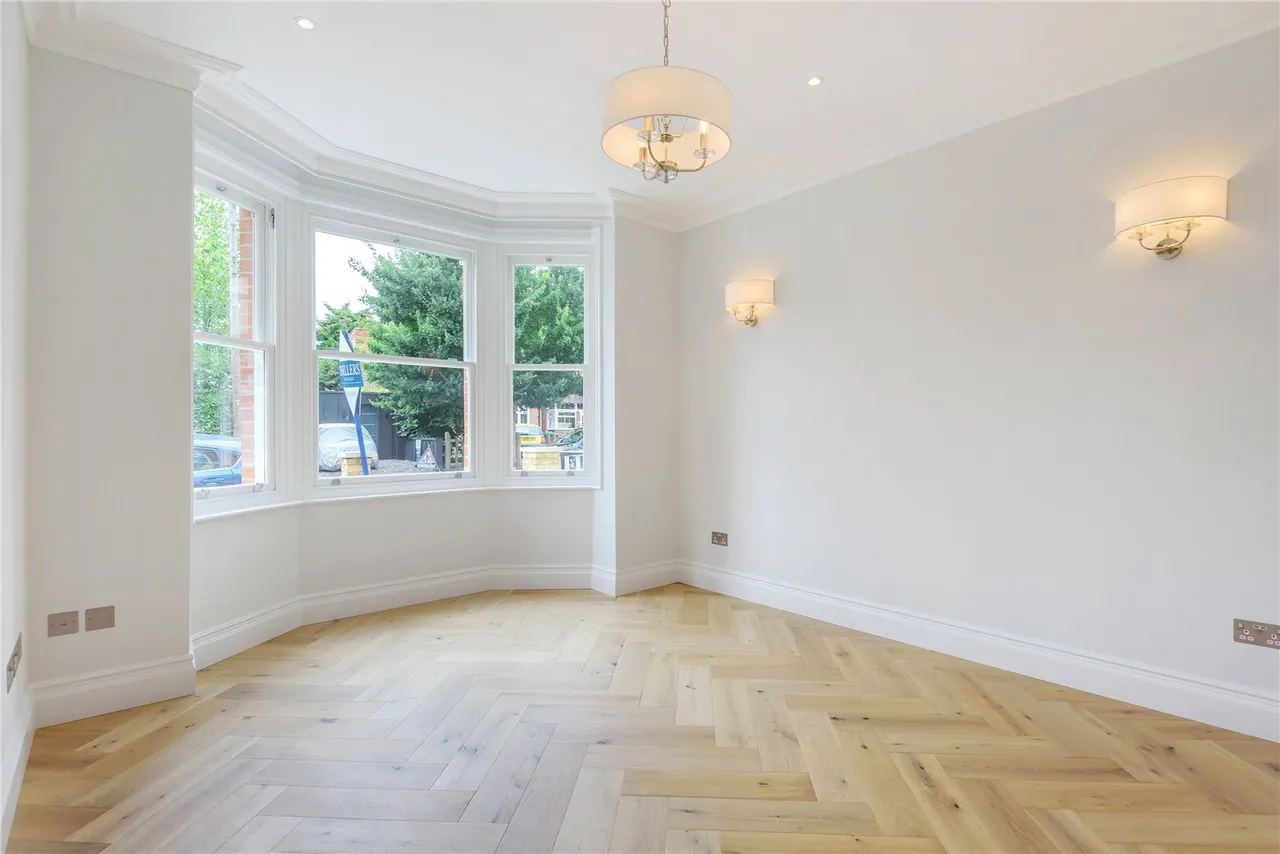 Tudor Road, Hampton, TW12 2NF, photo 2