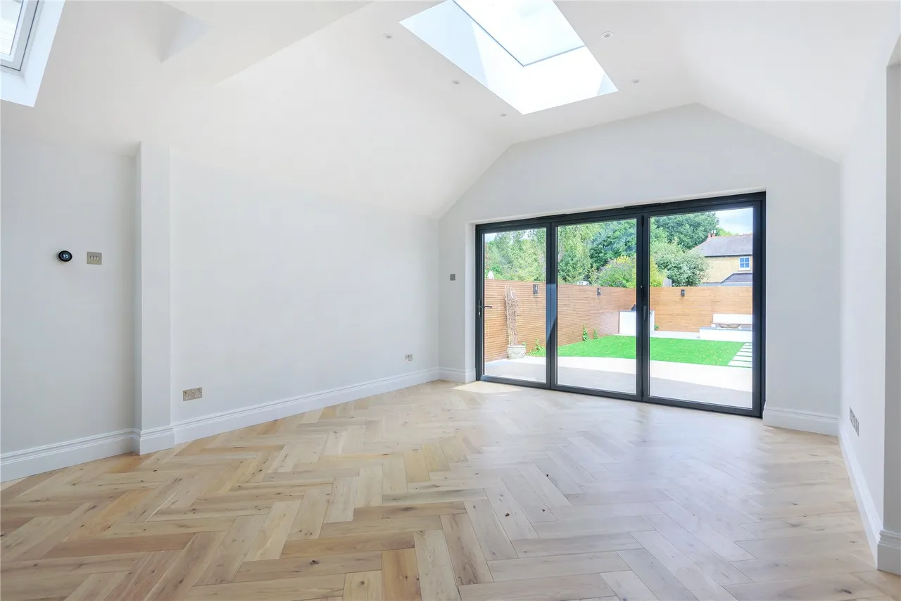 Tudor Road, Hampton, TW12 2NF, photo 4