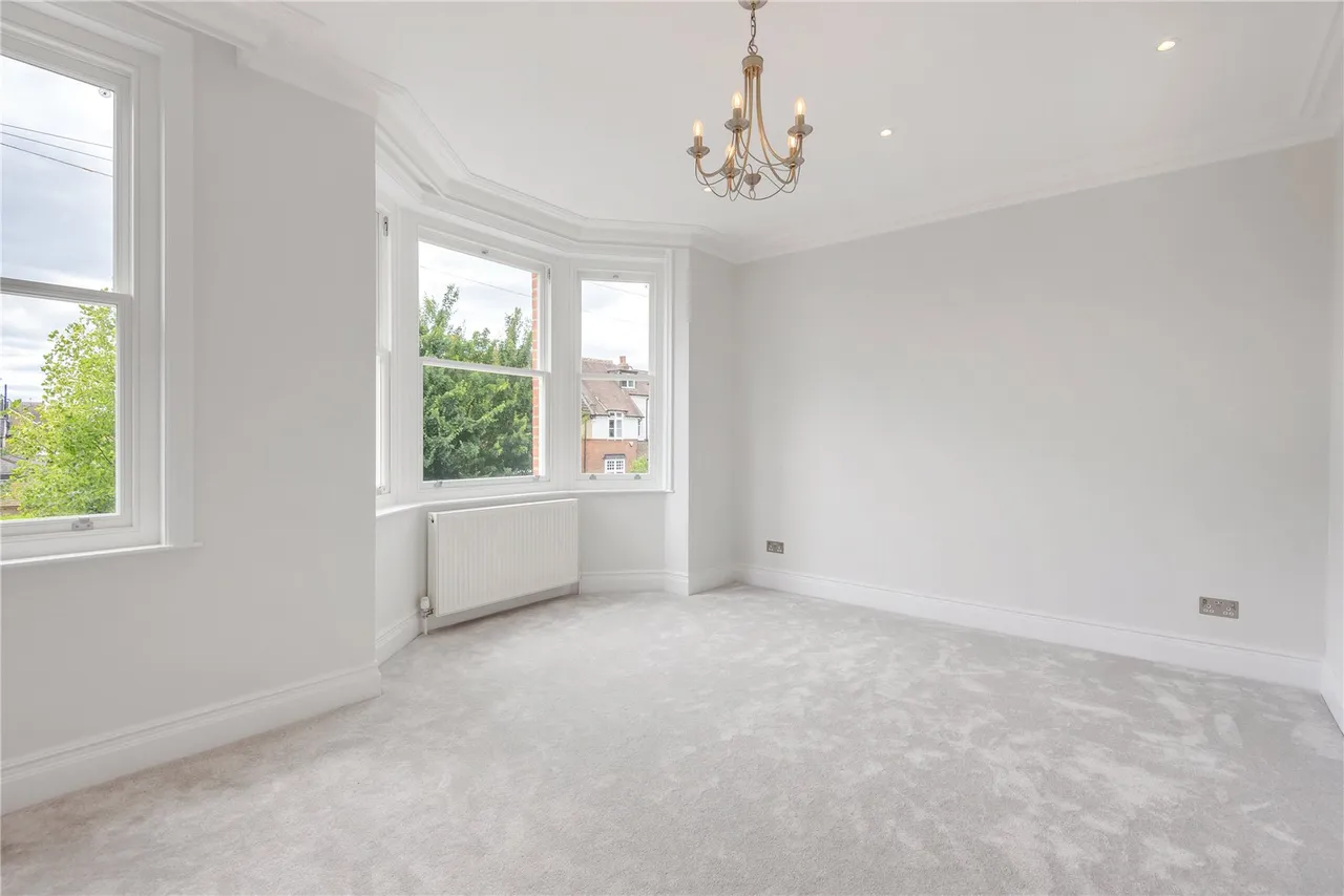 Tudor Road, Hampton, TW12 2NF, photo 11