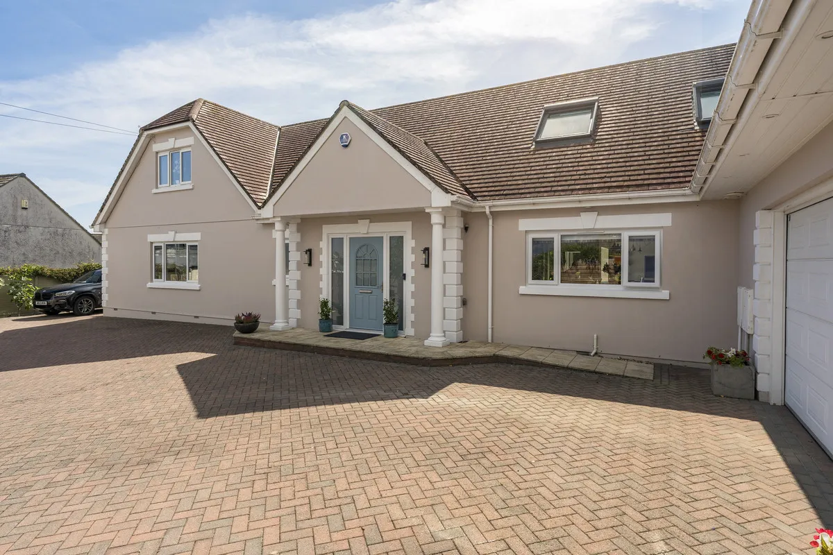 Substantial contemporary residence offering exceptional privacy & lifestyle, Truro, photo 39